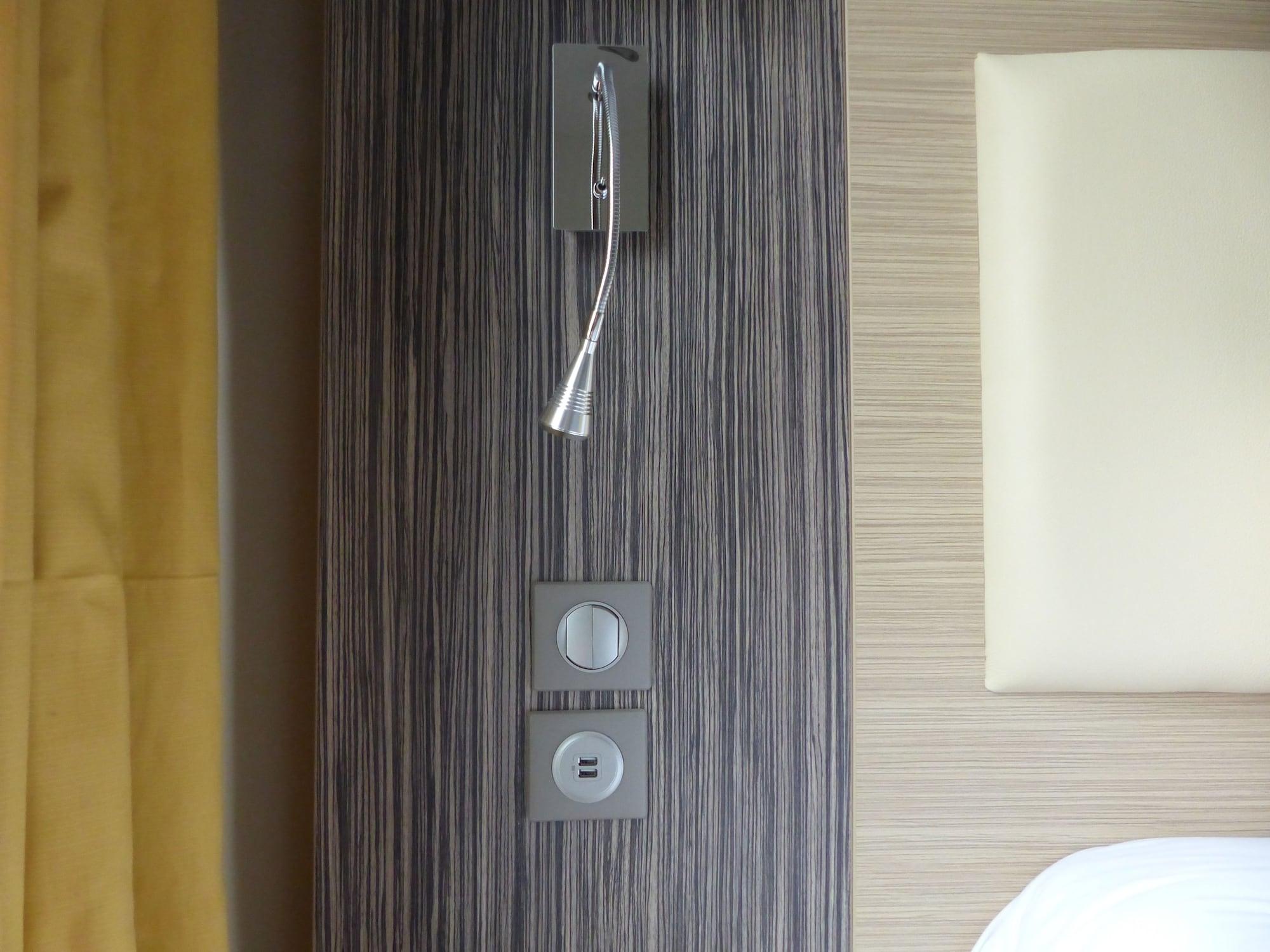 Comfort Hotel Orleans Olivet Provinces Екстериор снимка