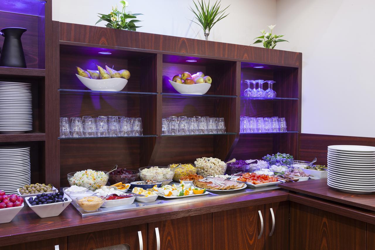 Comfort Hotel Orleans Olivet Provinces Екстериор снимка