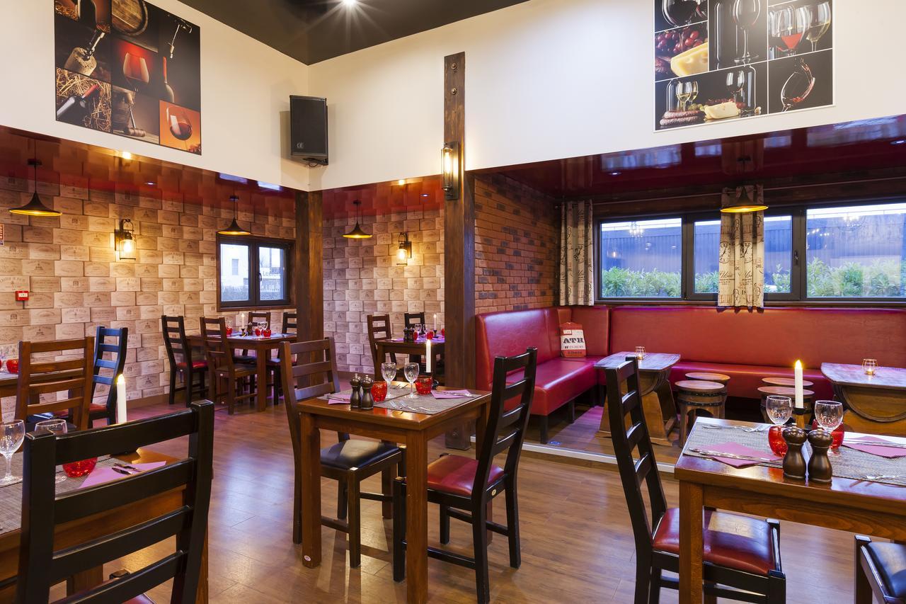 Comfort Hotel Orleans Olivet Provinces Екстериор снимка